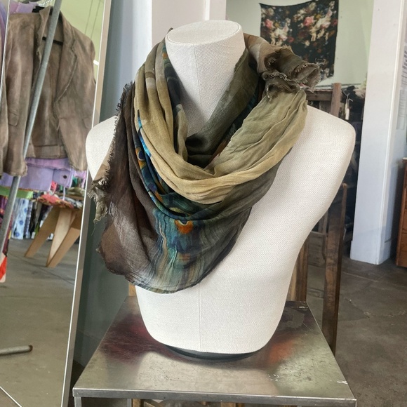 813 Ottotredici Peacock Floral Print Scarf - Main Image